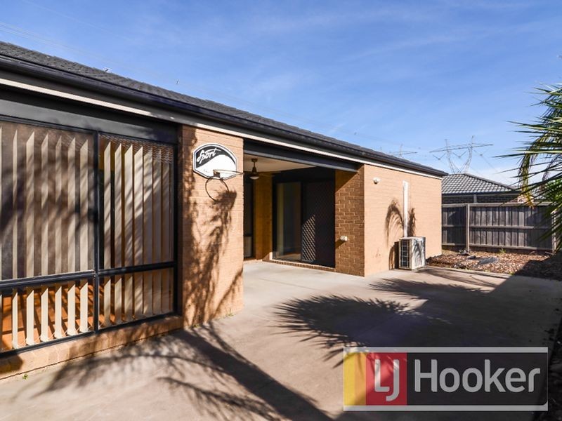 9 Lily Place, Cranbourne VIC 3977