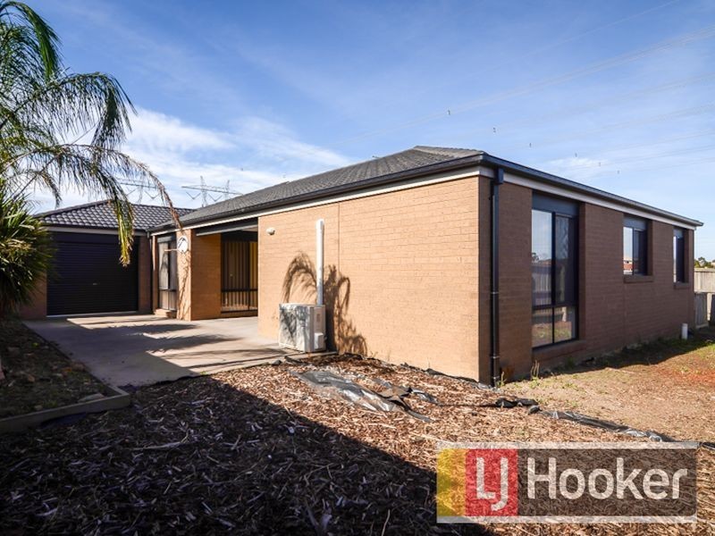 9 Lily Place, Cranbourne VIC 3977