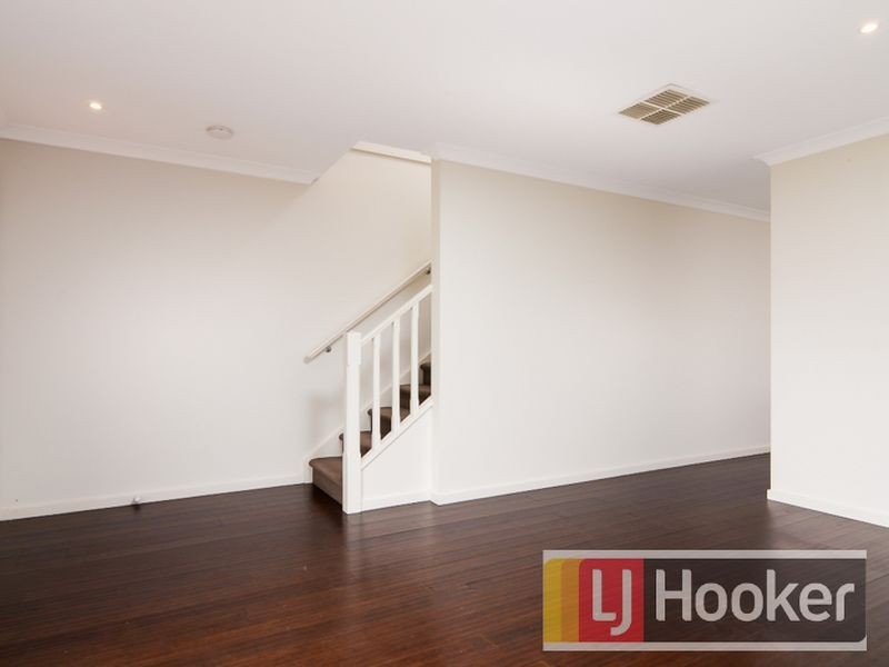 1 Bay Laurel Court, Lynbrook VIC 3975