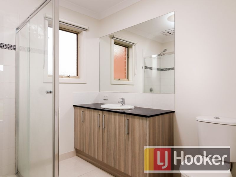 1 Bay Laurel Court, Lynbrook VIC 3975