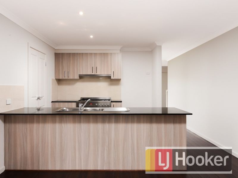 1 Bay Laurel Court, Lynbrook VIC 3975