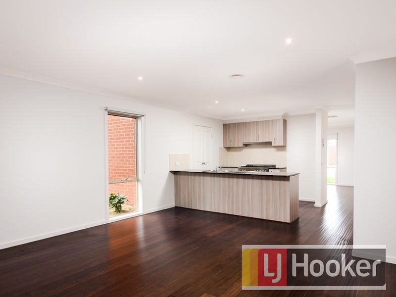 1 Bay Laurel Court, Lynbrook VIC 3975