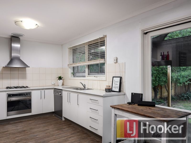 15 Selkirk Court, Berwick VIC 3806