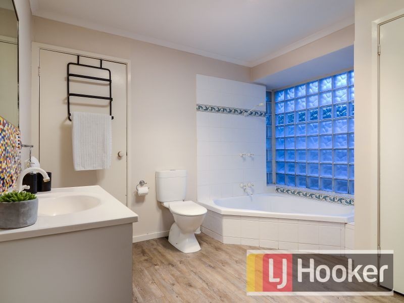 15 Selkirk Court, Berwick VIC 3806