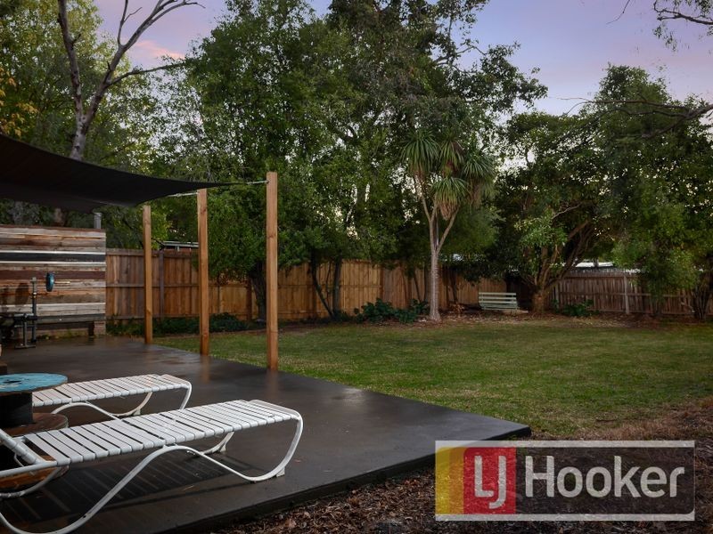 15 Selkirk Court, Berwick VIC 3806