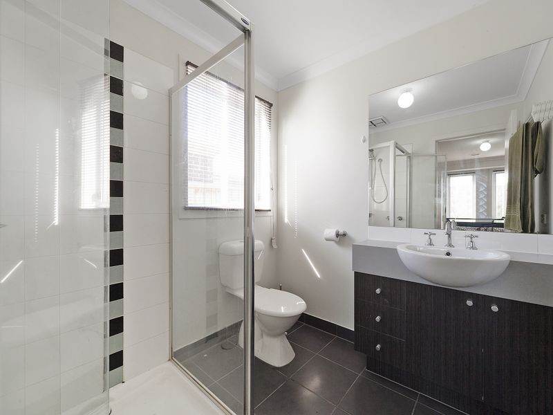 94 Silver Wattle Drive, Lyndhurst VIC 3975