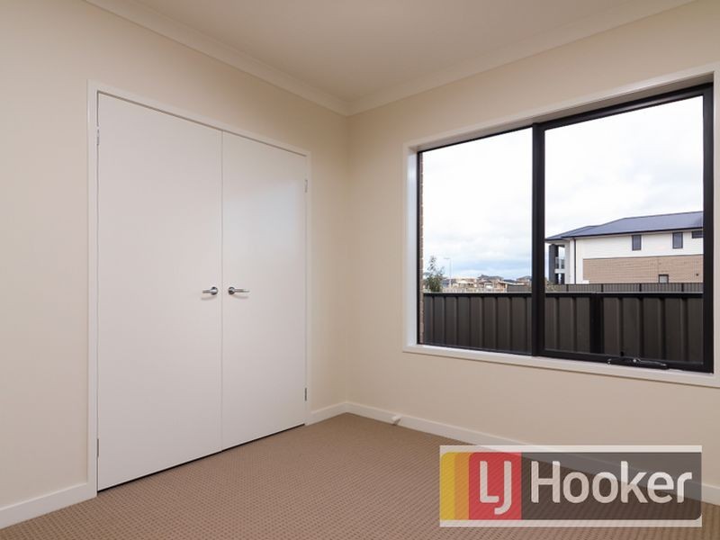 23 Guilfoylia Drive, Cranbourne North VIC 3977