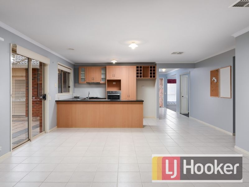 17 Orchid Street, Narre Warren South VIC 3805