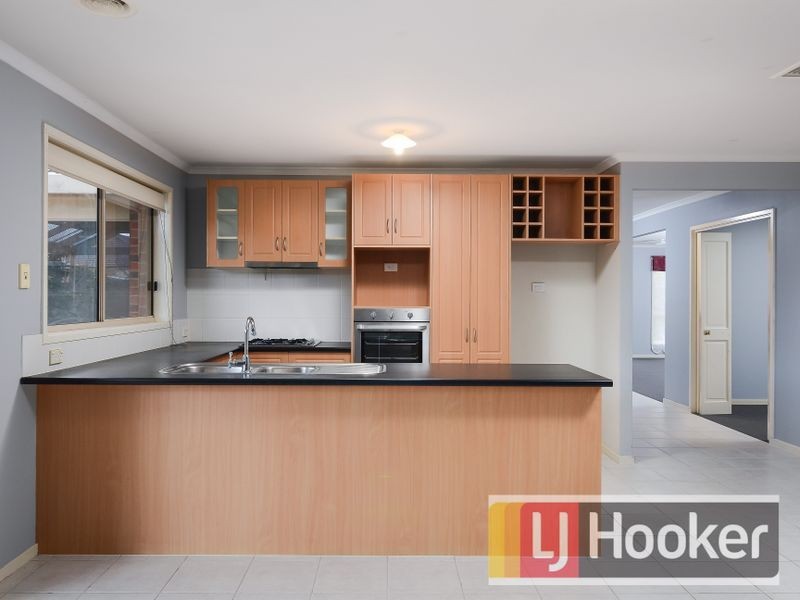 17 Orchid Street, Narre Warren South VIC 3805