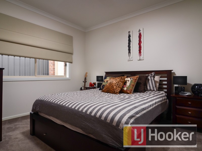 29 Kindred Avenue, Cranbourne North VIC 3977