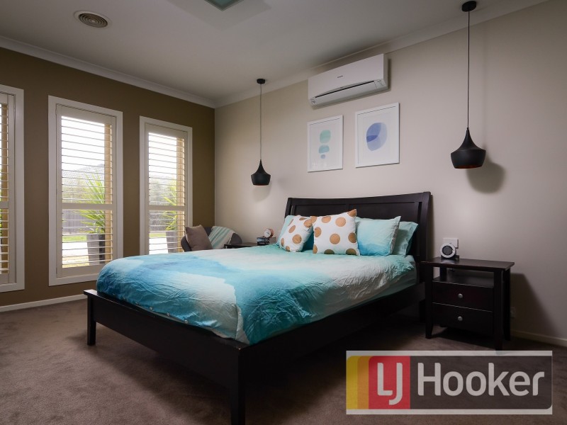 29 Kindred Avenue, Cranbourne North VIC 3977