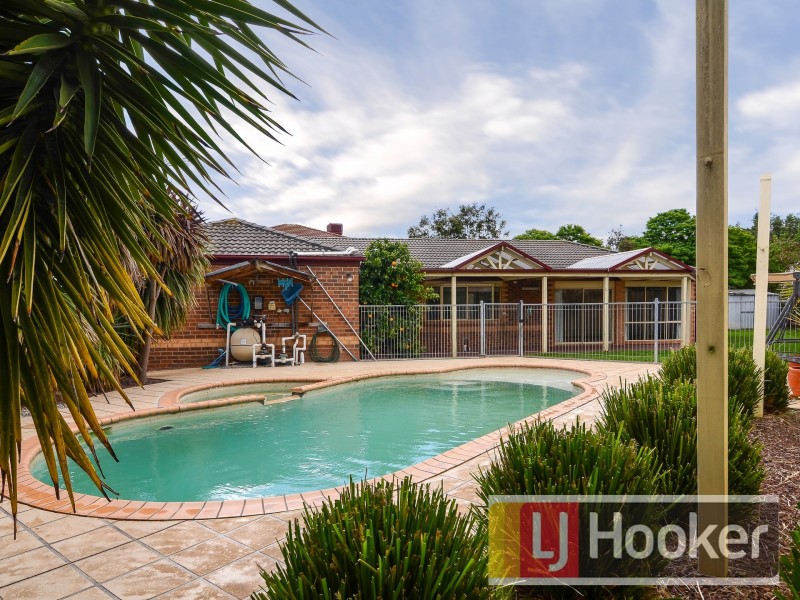 16 Dunmera Crescent, Narre Warren South VIC 3805