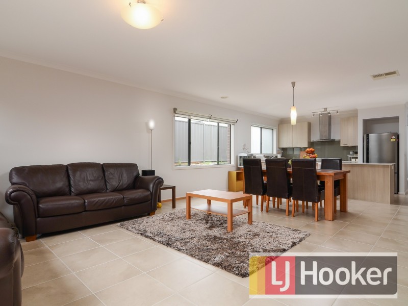 53 Sabel Drive, Cranbourne North VIC 3977