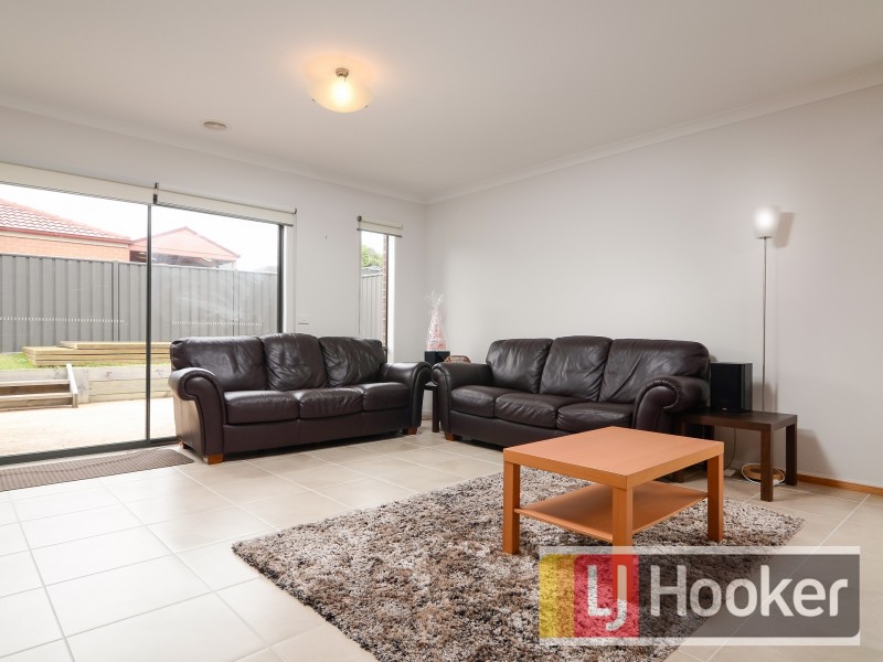53 Sabel Drive, Cranbourne North VIC 3977