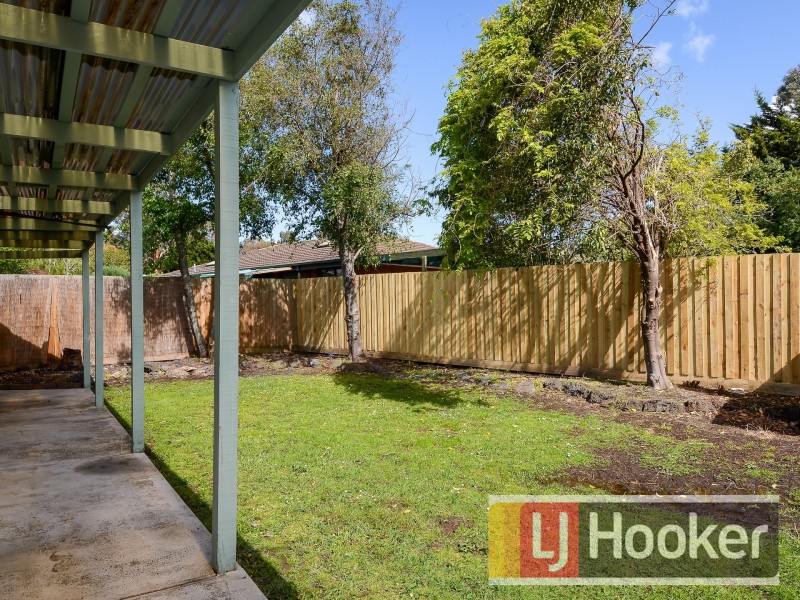 26 Woodlands Crescent, Narre Warren VIC 3805