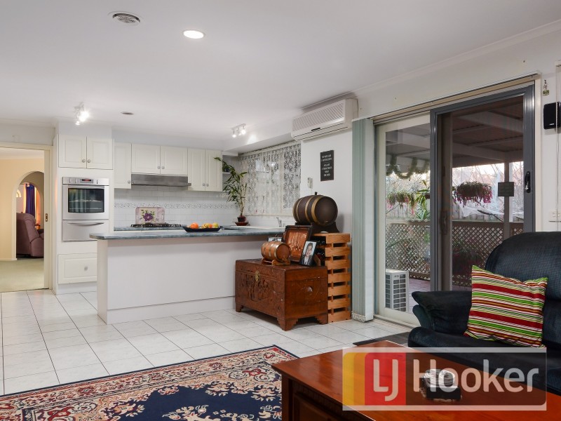 2 Tangerine Drive, Narre Warren South VIC 3805