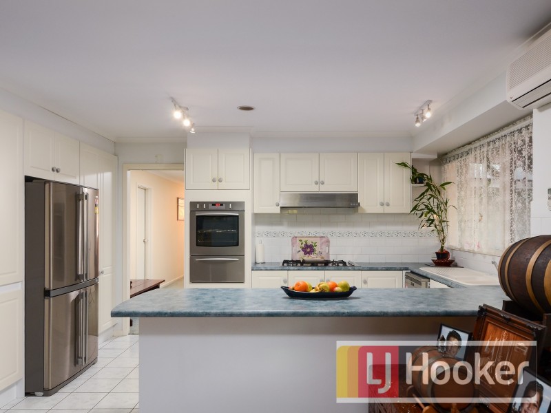 2 Tangerine Drive, Narre Warren South VIC 3805