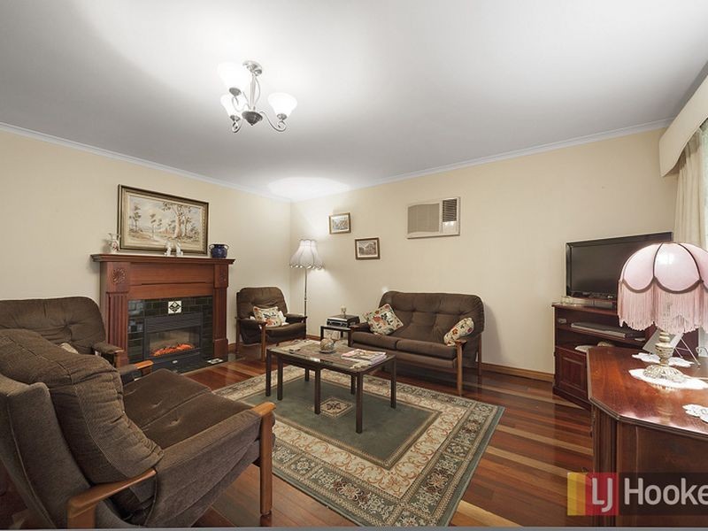 72 Eagle Drive, Pakenham VIC 3810