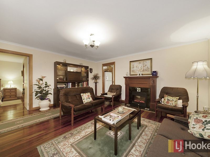 72 Eagle Drive, Pakenham VIC 3810