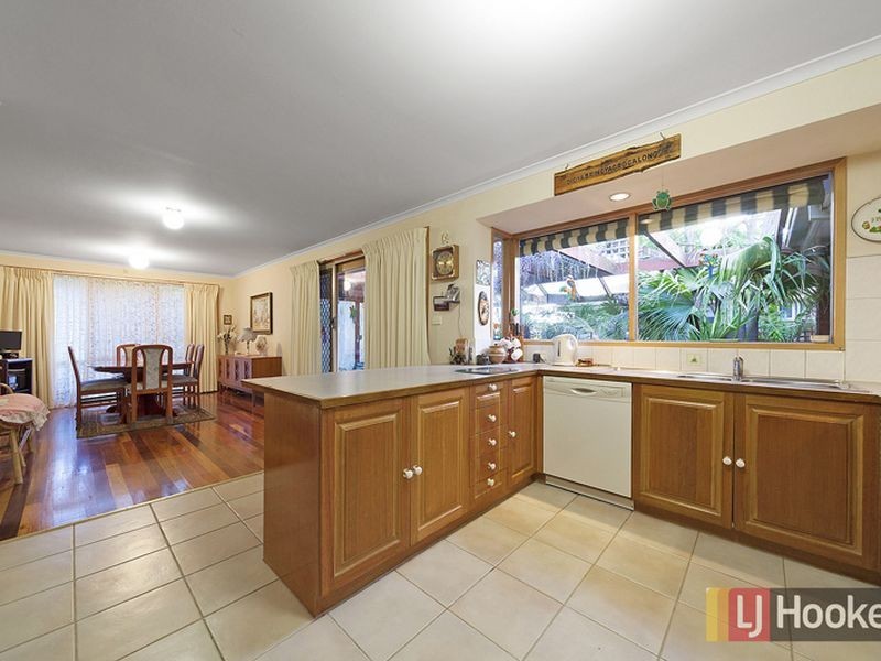 72 Eagle Drive, Pakenham VIC 3810