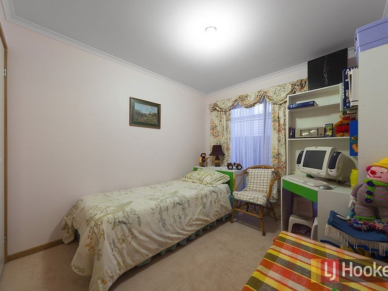 72 Eagle Drive, Pakenham VIC 3810