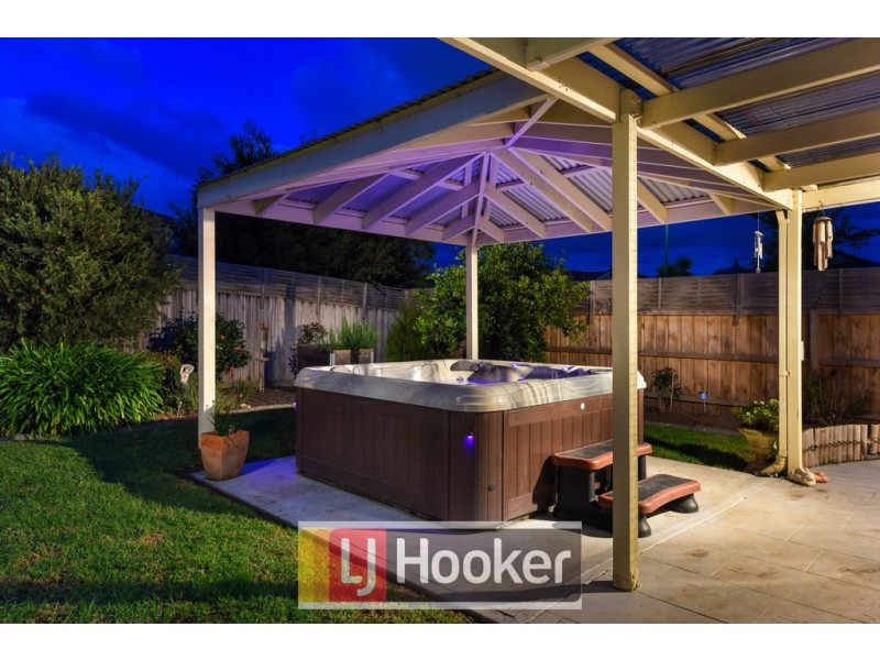 21 Hadley Circuit, Narre Warren South VIC 3805