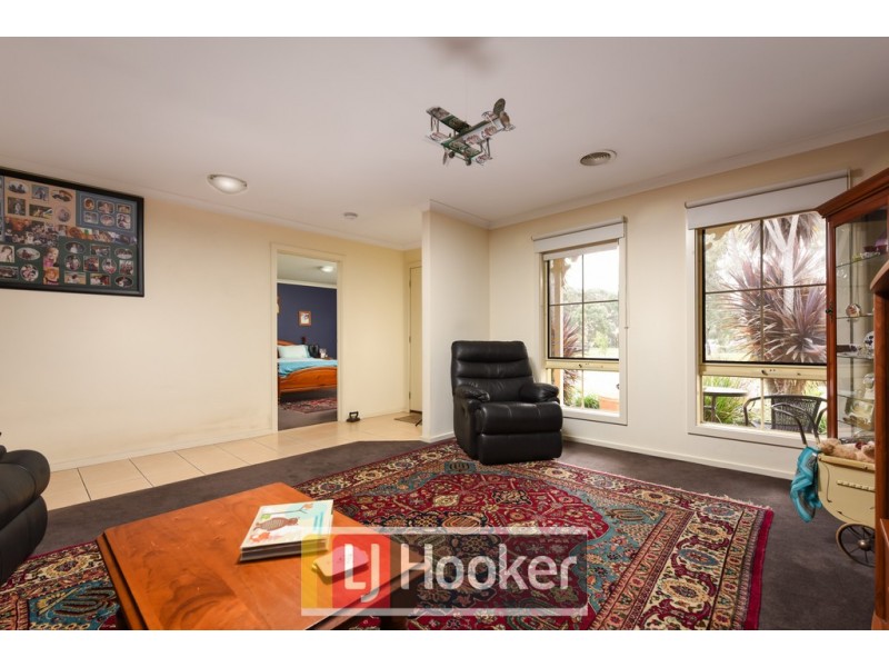 21 Hadley Circuit, Narre Warren South VIC 3805