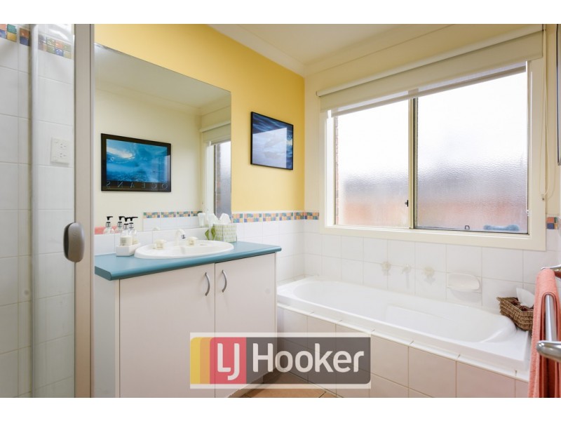 21 Hadley Circuit, Narre Warren South VIC 3805