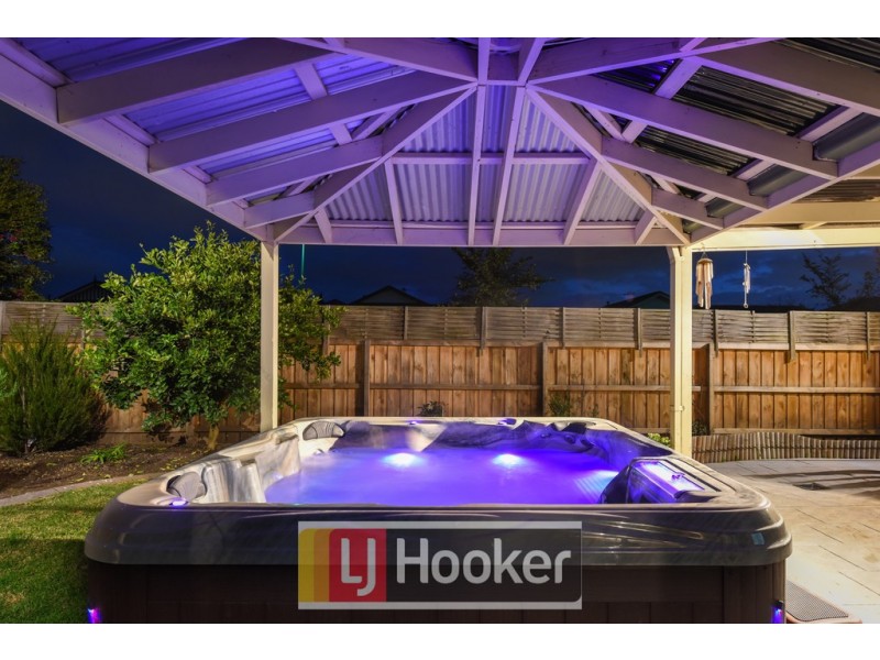 21 Hadley Circuit, Narre Warren South VIC 3805