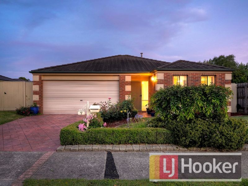 7 Wenlock Court, Narre Warren South VIC 3805