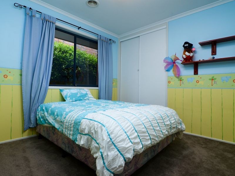 10 Butterfield Place, Cranbourne East VIC 3977