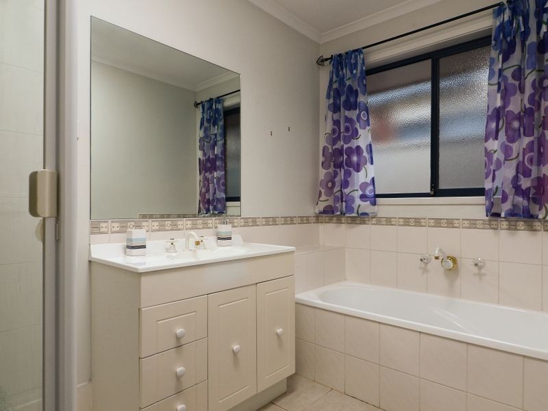 10 Butterfield Place, Cranbourne East VIC 3977