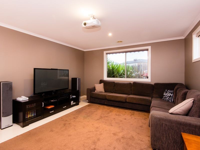 40 Vert Avenue, Narre Warren South VIC 3805