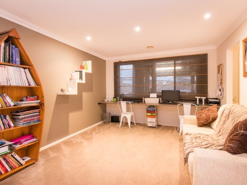 40 Vert Avenue, Narre Warren South VIC 3805