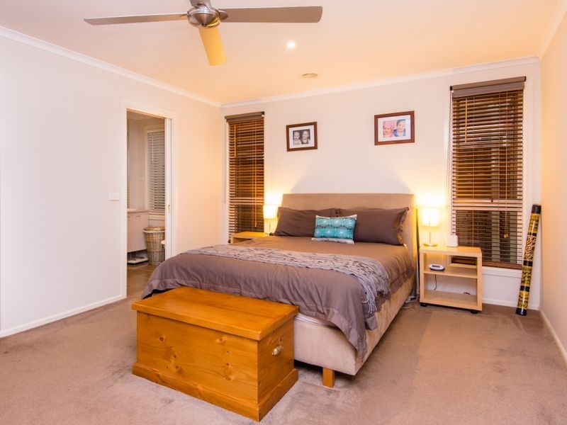 40 Vert Avenue, Narre Warren South VIC 3805