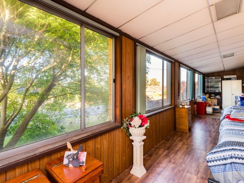 39 Charles Avenue, Hallam VIC 3803