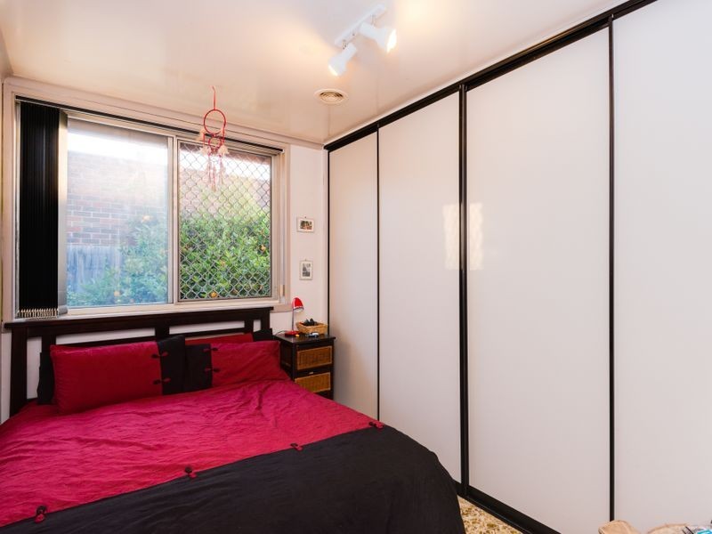 39 Charles Avenue, Hallam VIC 3803