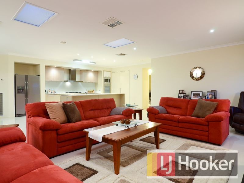 13 Kimberley Downs Court, Narre Warren South VIC 3805