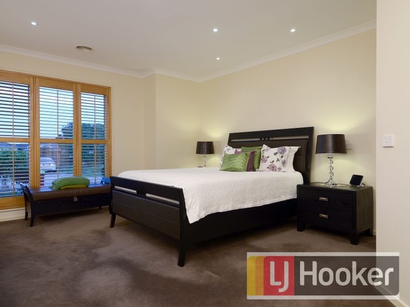 13 Kimberley Downs Court, Narre Warren South VIC 3805