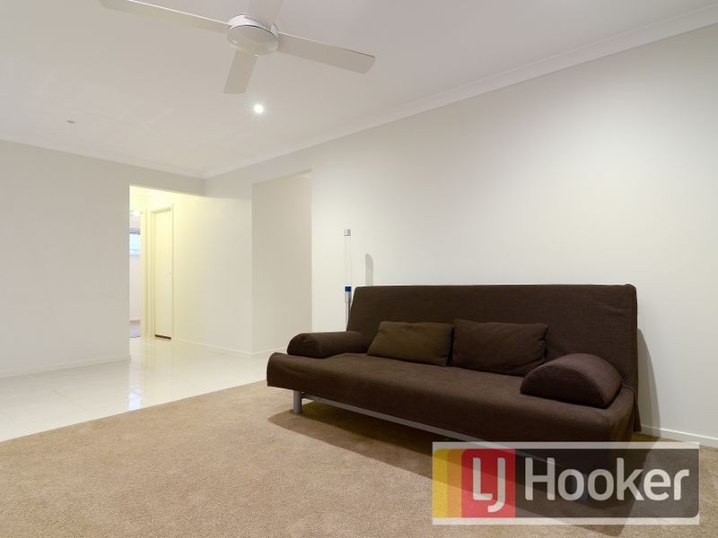 174 Mountainview Boulevard, Cranbourne North VIC 3977