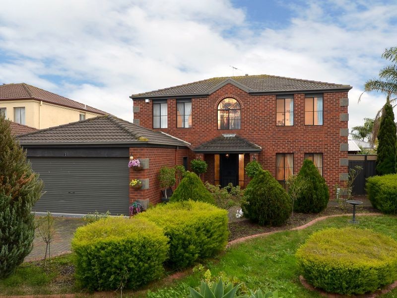 4 Finbar Court, Narre Warren South VIC 3805
