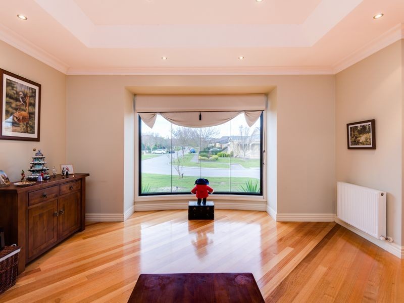 18 Peppertree Avenue, Narre Warren South VIC 3805