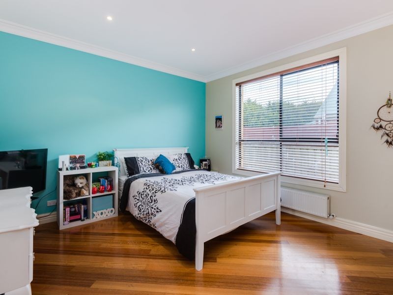 18 Peppertree Avenue, Narre Warren South VIC 3805