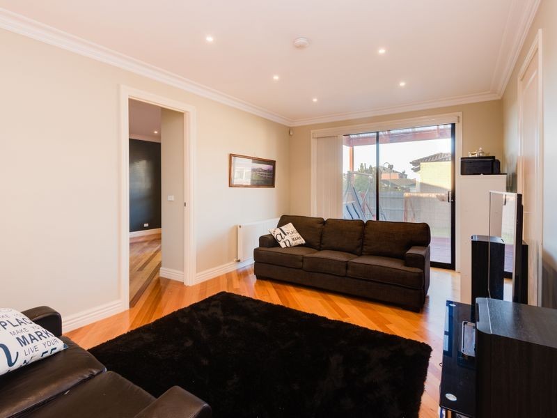 18 Peppertree Avenue, Narre Warren South VIC 3805