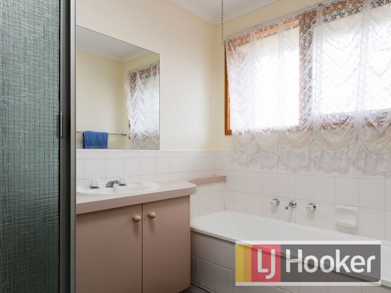 5 Kanumbra Court, Hallam VIC 3803