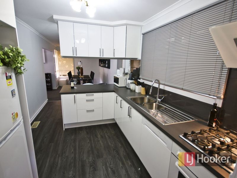 19 Lancaster Avenue, Narre Warren VIC 3805