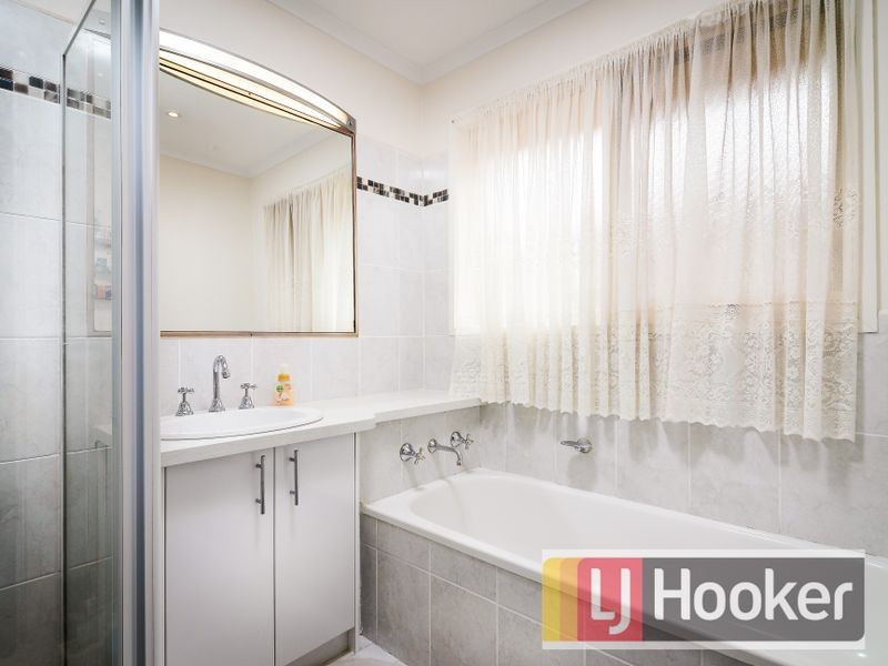 12 St Johns Court, Narre Warren VIC 3805