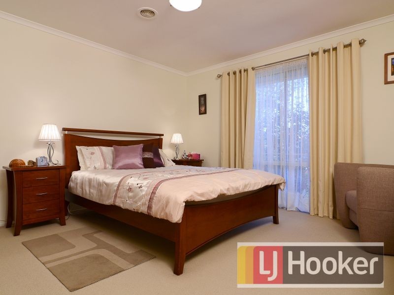 15 St Georges Road, Narre Warren South VIC 3805