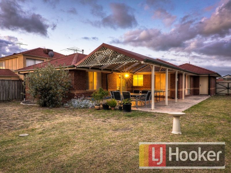 15 St Georges Road, Narre Warren South VIC 3805