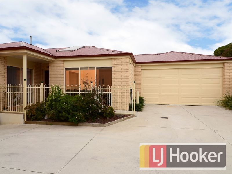3 / 290 Pound Road, Hampton Park VIC 3976